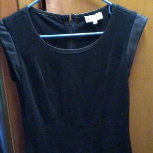 Little black dress with lamb skin leather piping